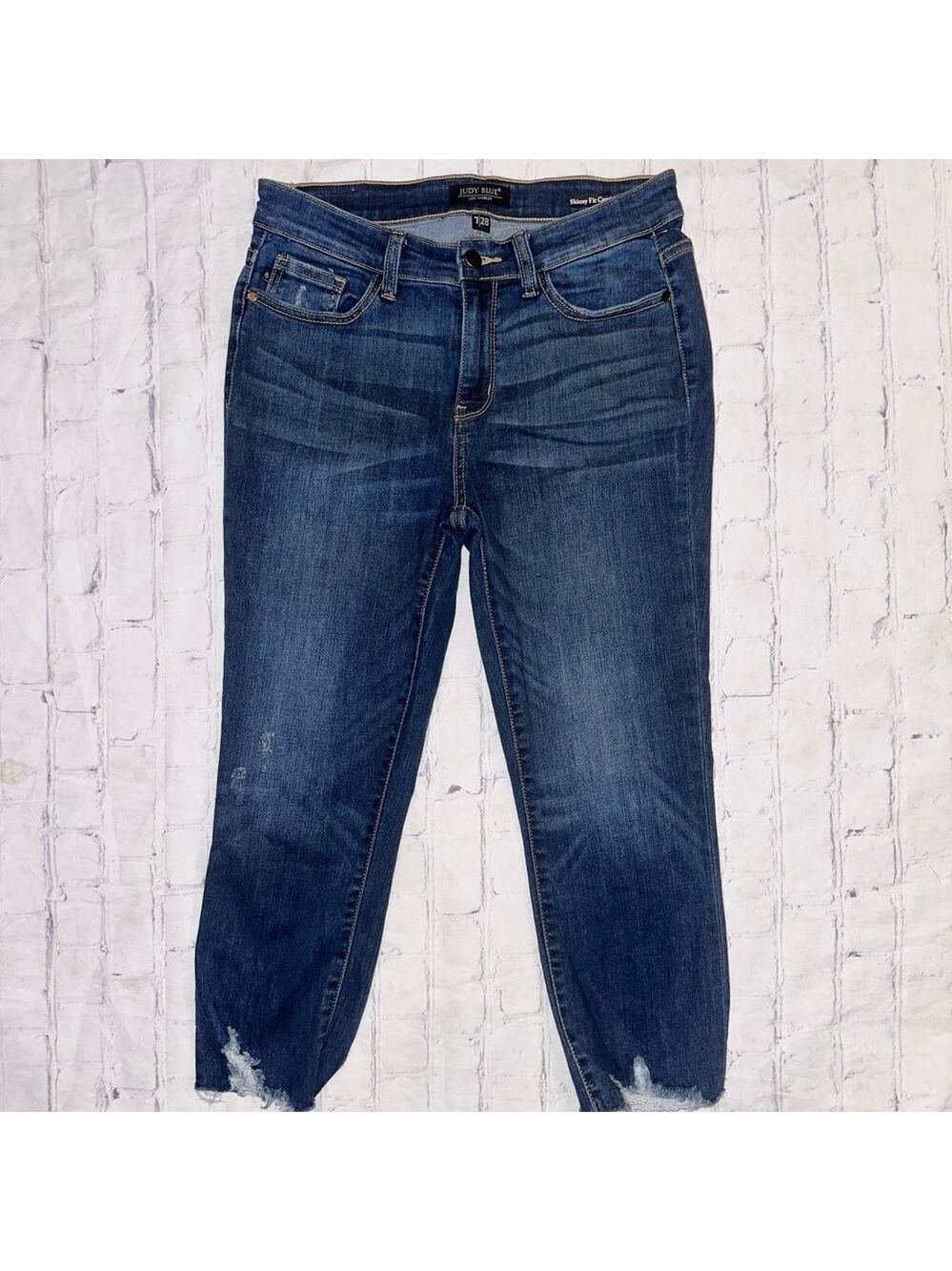 NWOT Women’s Size 7/28 Judy Blue Skinny Fit Capris Denim Blue Jeans